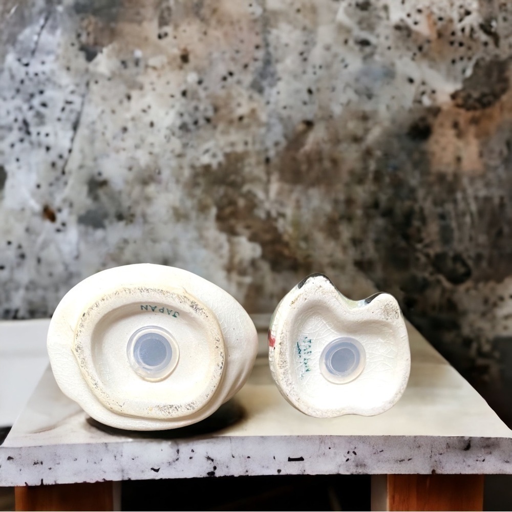 Vintage Victorian Salt and Pepper Shakers - Picture 7 of 7